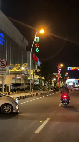vibes manado di malam hari #manado #christmas #natalmanado #vibesmanado #manadofyp 