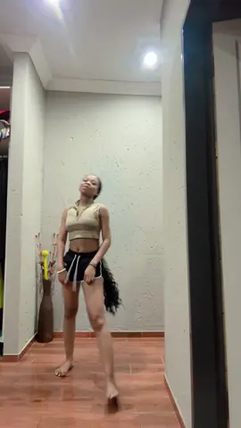 dc: the girl l apparently look like