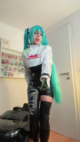 Getting my license today 🥳 #hatsunemikucosplay #vocaloidcosplay #hatsunemiku #cosplay 