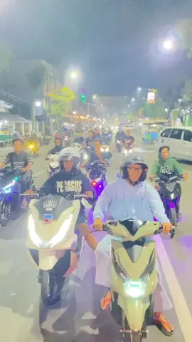 😌😌 #pasuruanraya #gratistyle🔥 #pencanduring17 #cacingers #beatespring17🇨🇷 