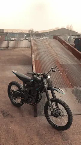 The MX5 with that dragon energy. 🐉🔥 #talaria #talariauk #sting #mx5 #offroad