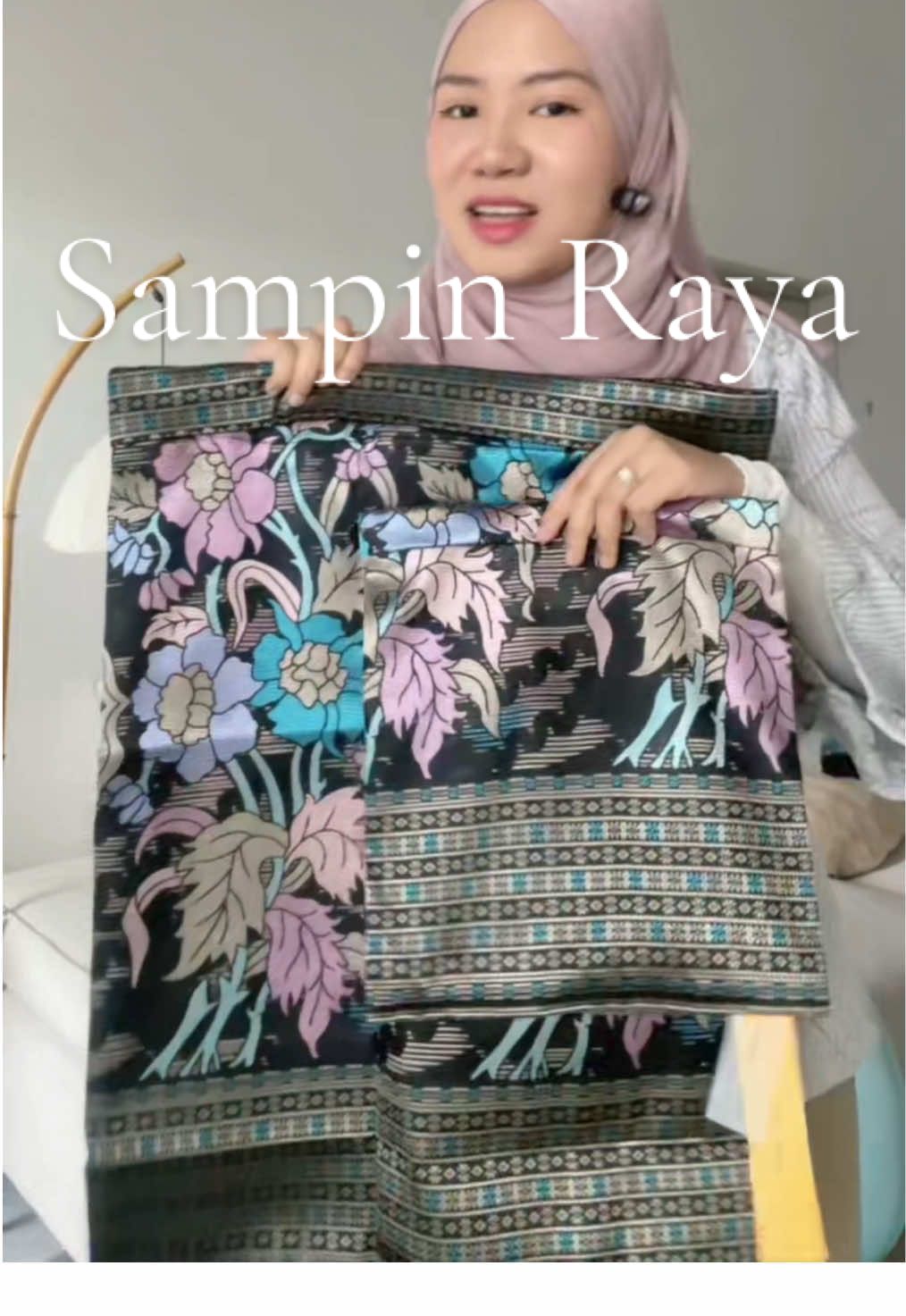 Nak senang pakai sampin instant mcm ni, tp seriously lawa sama mcm dlm gambar! Lurve teruk!😍 #sampinraya #sampininstant #sampinexclusivemy #raya2026 
