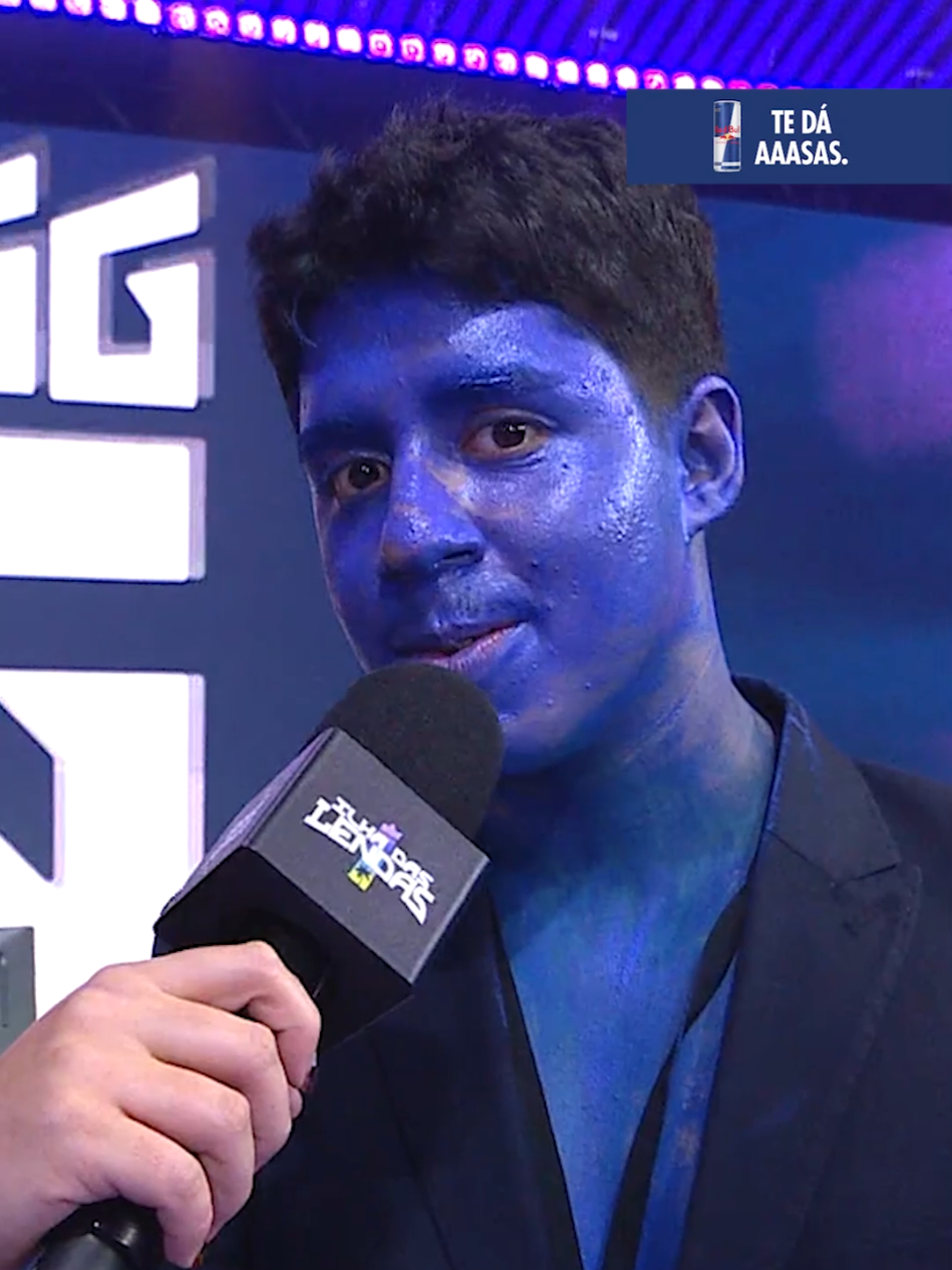 O TATU TODO DE AZUL DO NADA 😂