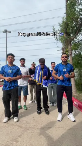 Hoy gana la selección de creadores de El Salvador  🇸🇻⚽️🔥 @AugustoGimenez  @Romeo G 🏆 #elsalvador🇸🇻 #elsalvador #Cumbia #baile #losmaravillas 