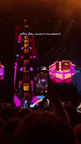 Alé - Rhove, Capo Plaza #voliamoneixte✈🦁 #rhove #capoplaza #concerto #zyxbca 