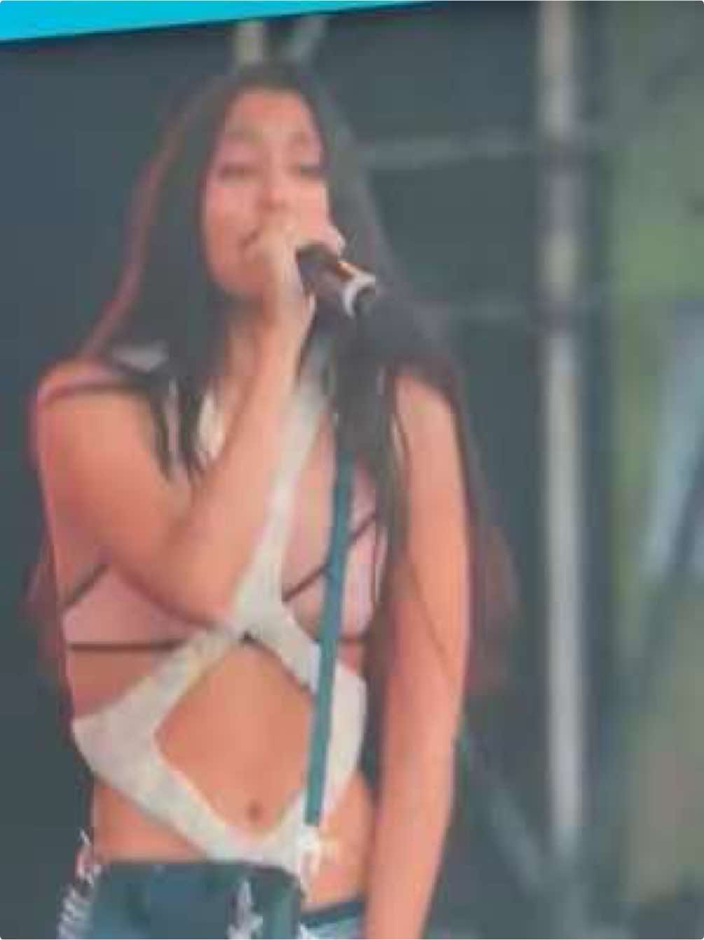 “Super” by Bb Trickz en Camp Flog Gnaw Carnival, Los Angeles, California, Estados Unidos. 🇺🇸 #bbtrickz #bbtricks #campfloggnaw2025 #racks #parati @Bb trickz @Camp Flog Gnaw Carnival 