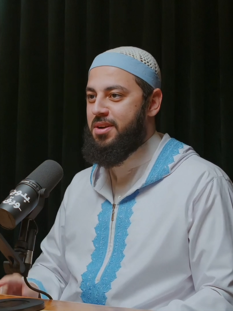 ولكن ينظر الي قلوبكم..  #احمد_العربي #اجر_لي_ولك #فديوهات_دينيه #موعظه_دينية_مؤثرة #القلوب 