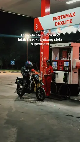 Menurutku saja atau ada yang sama? #supermoto #supermotoganteng #supermotokomorod #supermotoindonesia #fyp 