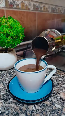 وانا علي بابك لا ابرحُ حتي اصل...  #صاحبة_الفنجان #fyppppppppppppppppppppppp #viraltiktok #fouryou #foryoupage 