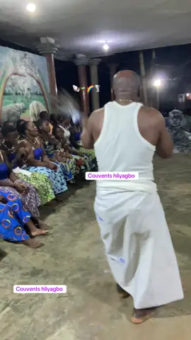 Couvents hliyagbo d’ayomi#🌈🌪️🌹🖤die_hele_v🌹🖤🌪️🌈 # #vue 