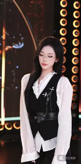 眼鏡執事 #SK月亮湖217 #月亮湖 #楓葉 #sk #御姐