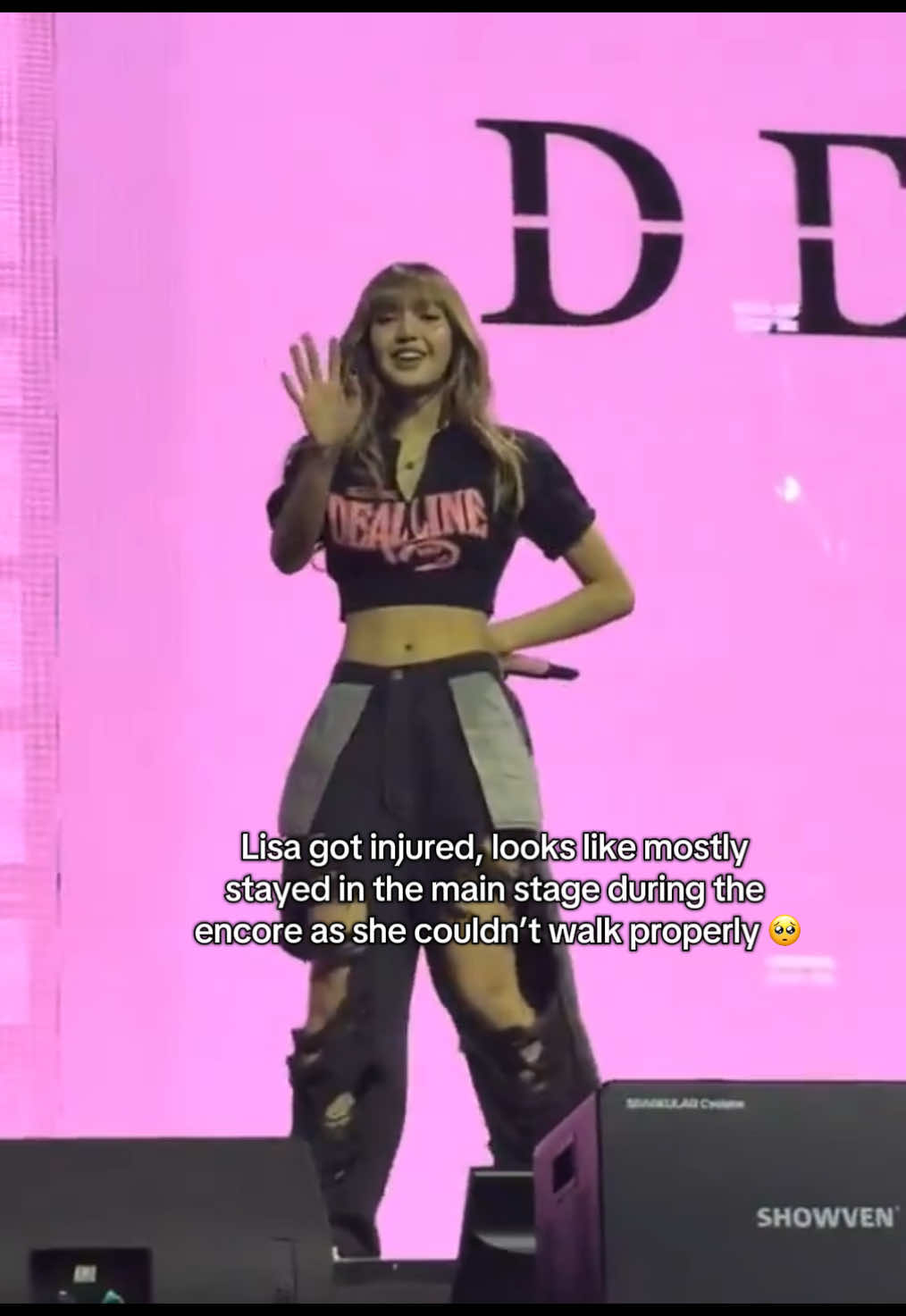 Lisa got injured, looks like mostly stayed in the main stage during the encore as she couldn’t walk properly 🥺 💖  Seeing Lisa power through shows despite injuries breaks our hearts. 😥  Lilies are sending all the love and wishing you the fastest recovery. Please take better care of your health and take all the time you need. We'll be right here waiting, healthy and happy! #LISA #LALISA #BLACKPINK #DEADLINEinBulacan_LISA #DEADLINE_IN_BULACAN 