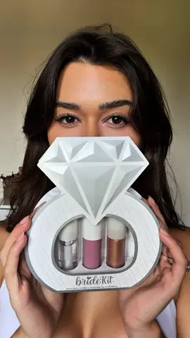 Bride Kit 🤍 vou presentear 5 de vcs na rede vizinha, corre participar!!! #franbyfr #bridekit 