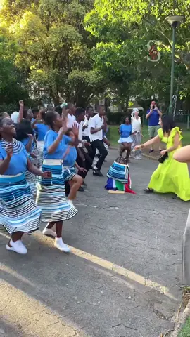 𝐀𝐥𝐰𝐚𝐲𝐬 𝐚 𝐛𝐥𝐮𝐬𝐭 𝐚𝐭 𝐂𝐚𝐩𝐞 𝐓𝐨𝐰𝐧 𝐂𝐁𝐃 | #fyp #choir #music 