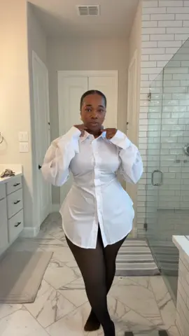 Crisp whites, clean lines, and a cinched waist for that minimalist high-fashion vibe. 🤍✨ #MinimalStyle #CleanGirlAesthetic #QuietLuxury #CapsuleCloset #ElevatedBasics 