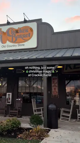 this is giving me nostalgia and all the holiday vibes 🥺🎄🎅🧑‍🎄 @Cracker Barrel #christmasmagic #crackerbarrelpartner 