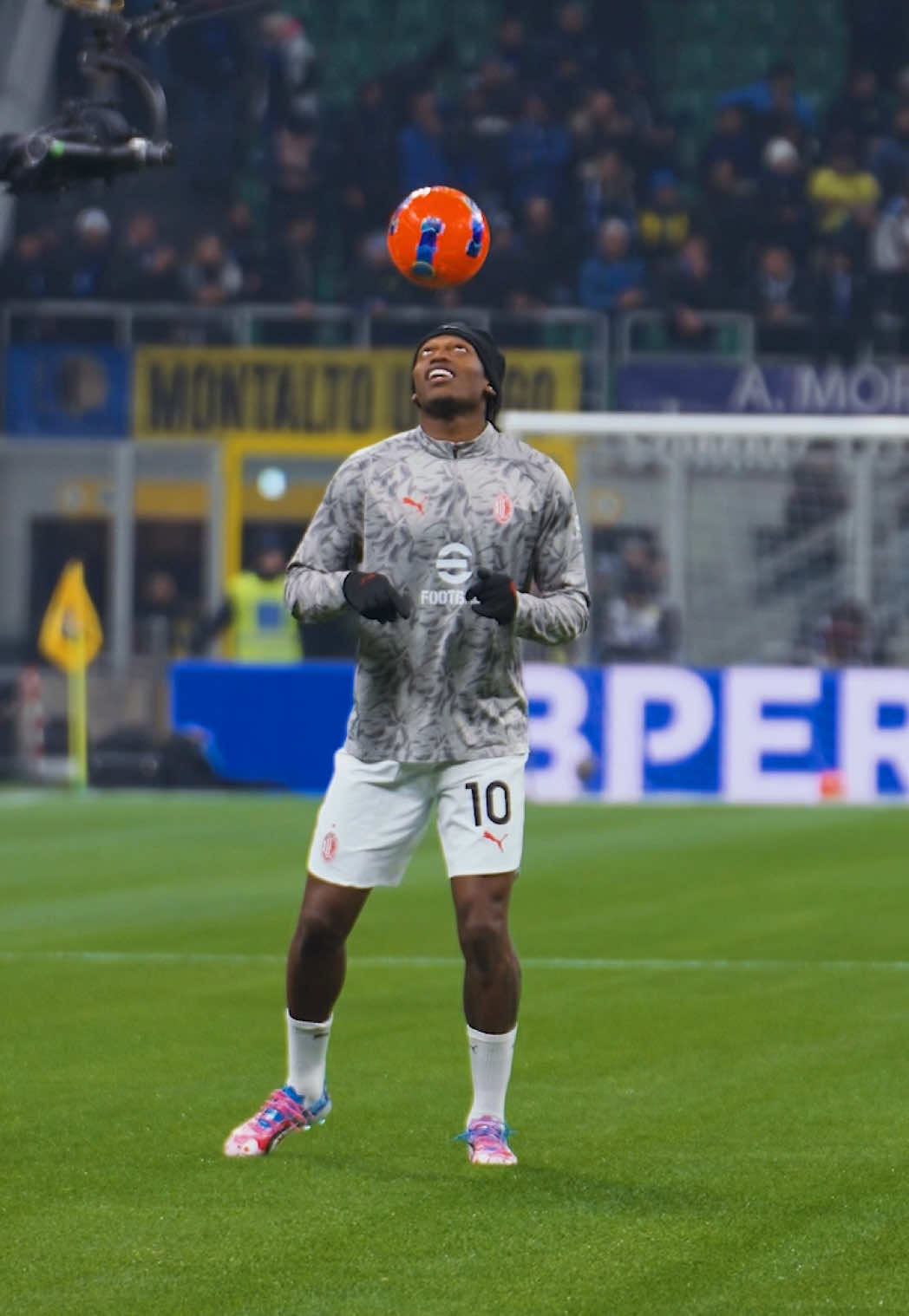 Rafael Leão. 😮‍💨 #InterMilan #Derby #SerieA #SerieAEnilive #FootballEdit 