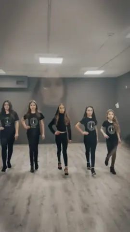 #kidsoftiktok #kidsbelike #iomodels #kidsfashion #princess 