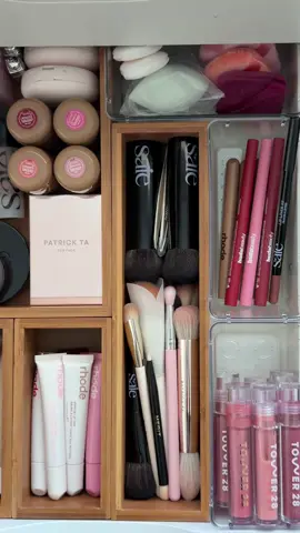 A much needed deep clean of my makeup drawer 🫧 Full asmr with original sound for my asmr-loving besties 🫶🏼 #organize #makeuporganization #sundayreset #CleanTok #cleaning  @rhode skin @ONE SIZE BEAUTY @Saie @Patrick Ta Beauty @Summer Fridays @Rare Beauty @Tower 28 Beauty @Huda Beauty @Diorbeauty 