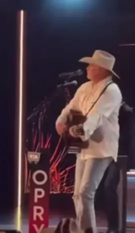 Alan Jackson Midnight In Montgomery #alanjackson #midnightinmontgomery #90scountrymusic #countrymusic #classiccountrymusic @Alan Jackson 