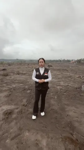 sesudah dan sebelum erupsi meratakan daerah sekitar🥹 #ukppariwisata #zitaanjani #unlockindonesia #keajaibanmasjid #erupsigunungsemeru 