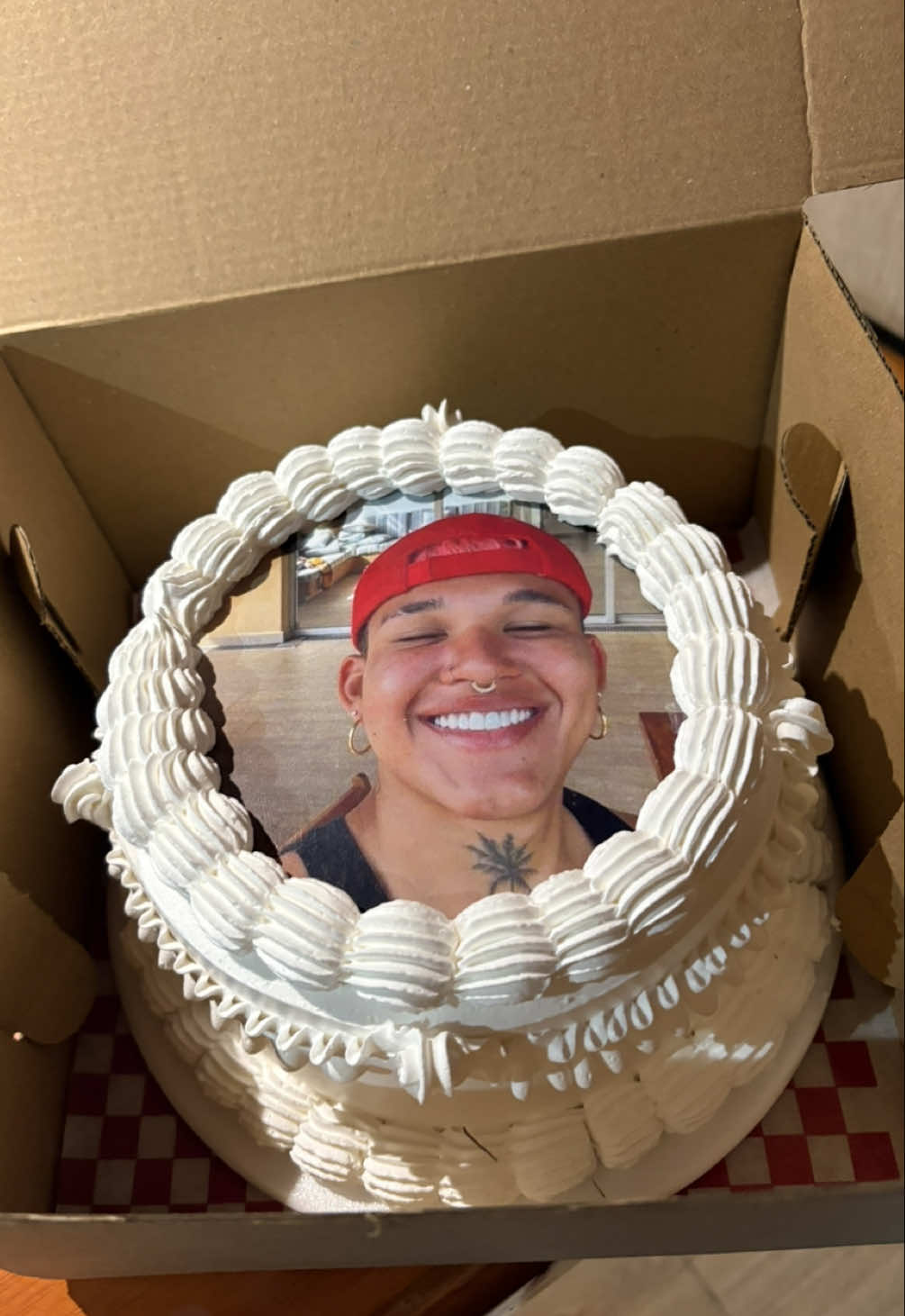 De cumpleaños ella solo quiere a @BEÉLE JAJAJAJAJ #beele #cumpleaños #parati #fyp #borondo 