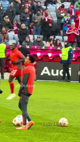 So beautiful to capture such moments 🥹🤞🏼 #diaz #fcbayern #goodvibes #joy #fyp 