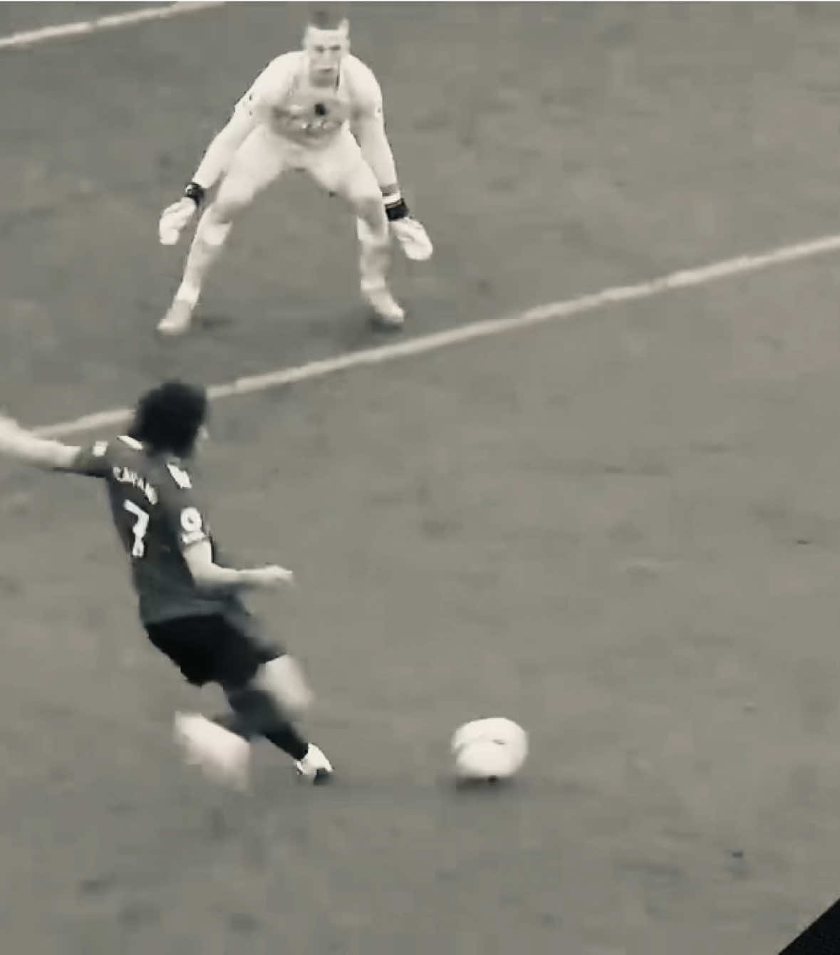 اخر مهاجم صاحي جانا 😔 #edinsoncavani 