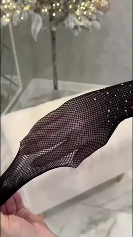 Meia Calça Arrastão | Com Strass Brilho | Preta Pequena | Tamanho Único do 36 ao 44 🧡 Mais achadinhos como esse no meu perfil: 🔗 https://br.shp.ee/ul6uf9g?smtt=0.0.9 ✨ Posto ofertas e produtos incríveis todos os dias! 🔔 Segue pra não perder as próximas novidades 🚀 💬 Quer o link? Comenta EU QUERO 👇 Enquanto isso, confere meu perfil ⬆️ #meiacalça #modafeminina #moda #Shopee #Achadinhos 