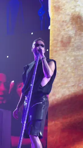 🫠💜♾️  #roma2 #marcomengoni #mengonilive2025 #mastasera 