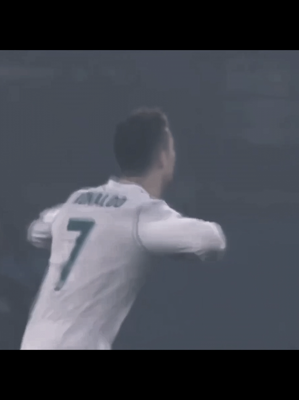 الزمن يتغير و رونالدو لن يتغير#crstianoronaldo #ronaldo #fyp 