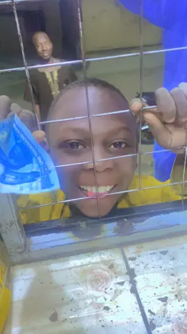 Hhhhhhh Dan Allah wazai gane Abnda yk fada 😂