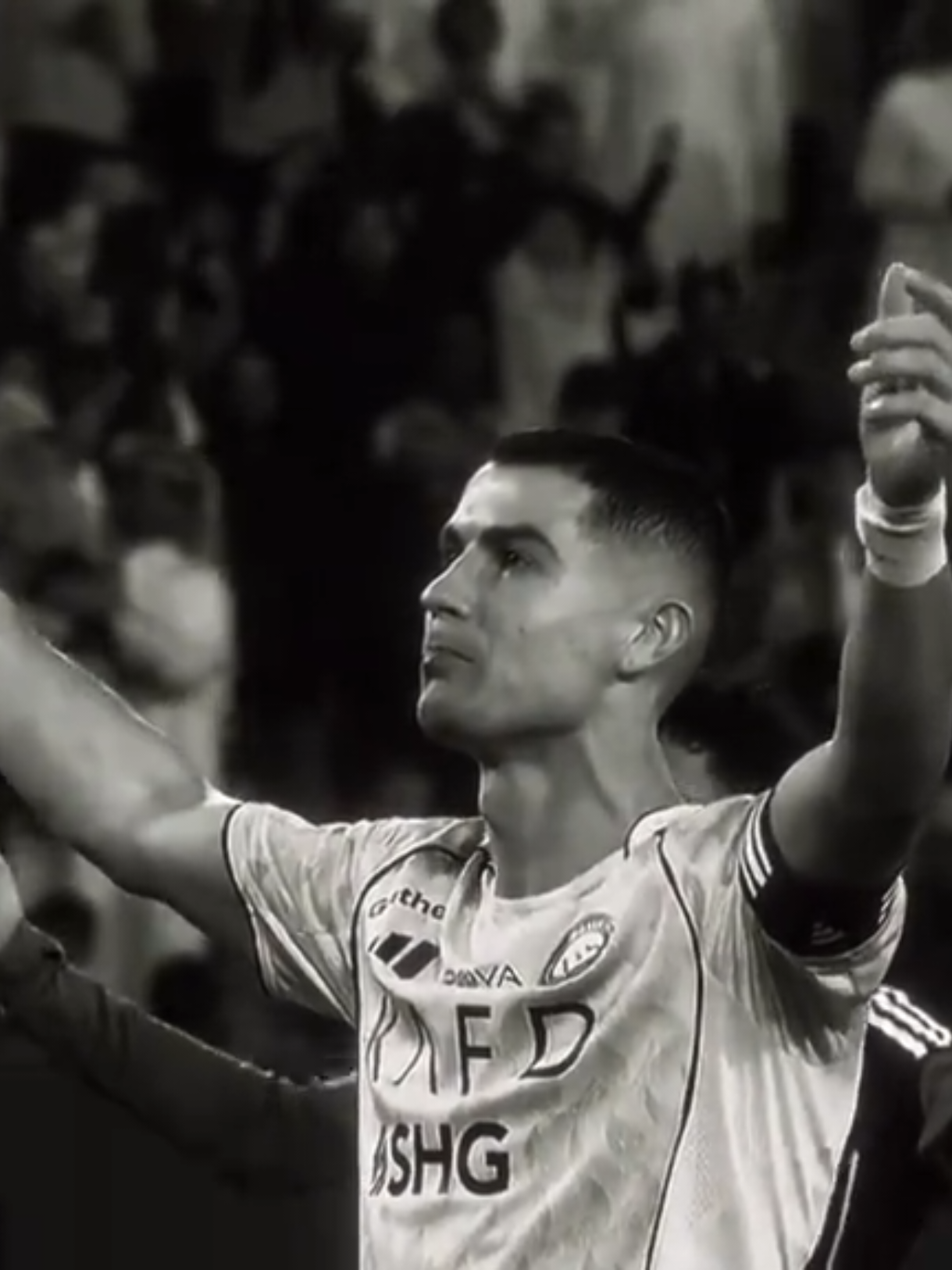 🔥💛😱!!..ئەمشەو مێژوو دووبارە بووەوە #cristianoronaldo 