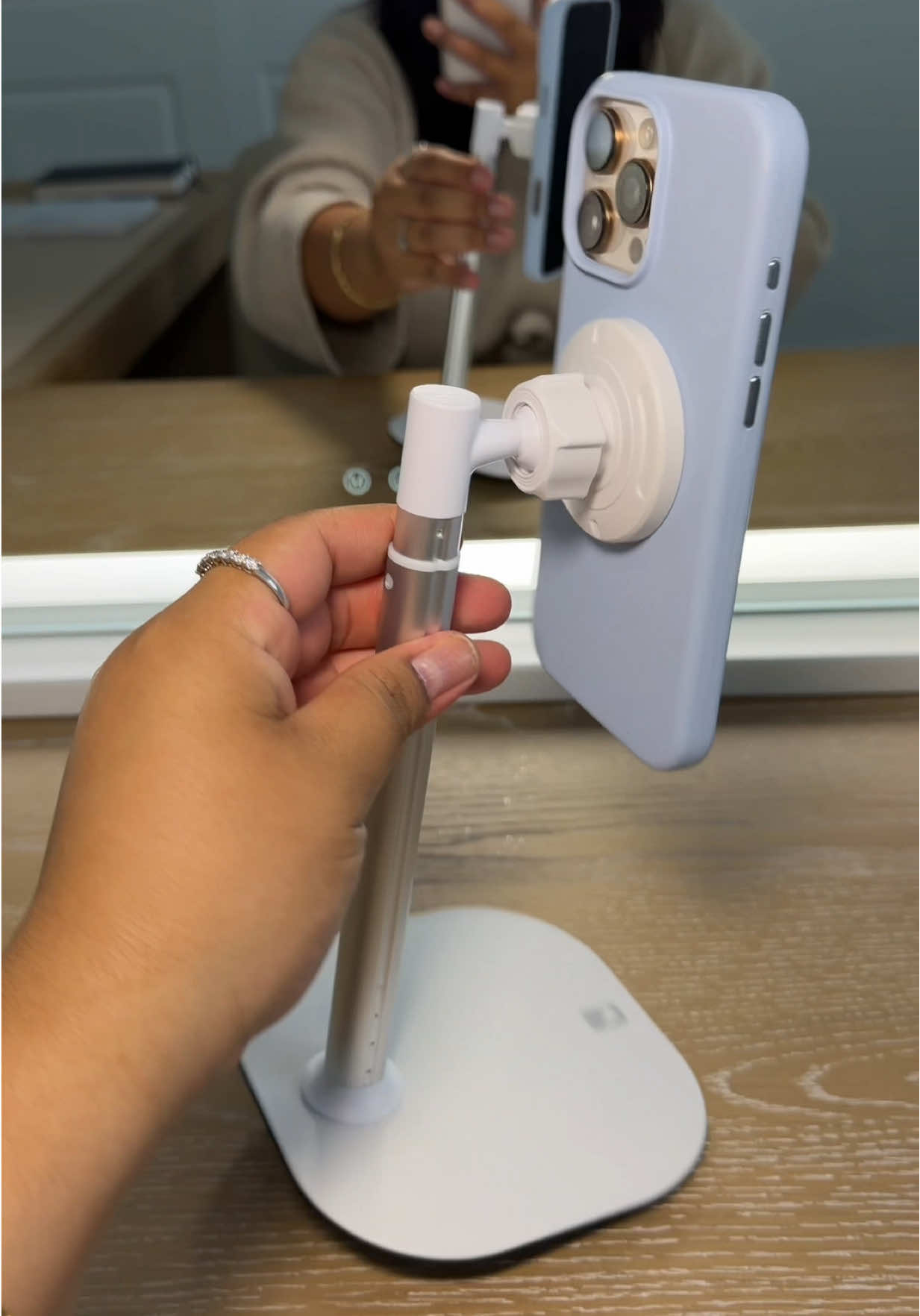 Perfect height for filming videos on your table/desk! #magstand #phoneholder #phonestand #tiktokshopblackfriday #tiktokshopblackfridaysale 