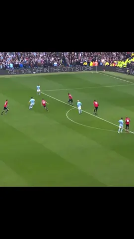 Streets won’t forget. Man City - İlkay Gündoğan 🇩🇪✨ #Gundogan #mancity #germany #PremierLeague #streetswontforget 