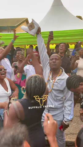 Wofa @official_addaikennedy110 storms Margan’s Clearances first Edition with massive fans 😃😅😅  @QUEENMOTHERO OF TICTOK ❤️❤️❤️  #ghanatiktok🇬🇭 #kumasitiktokers #foryou #fyp #following 