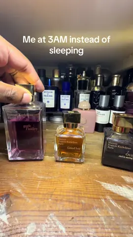 Me at 3AM instead of sleeping 😩😩 Oud Satin Mood for the win 🥇 #maisonfranciskurkdijan #gentlefluidity #nicheperfume #oudsatinmood #grandsoir 
