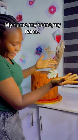 Beautifullly made with ❤️ 🧡🧡🧡 😑 Happy new week 🤗you need a cake? We’re just a dm away.. #weddingcakes #suportsmallbusiness #tiktokcake #cake #sweetcakes 