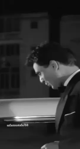 اخاف ان امشي في غربتي وحدي ... #عبد_الحليم_حافظ  #الزمن_الجميل  #قديم 