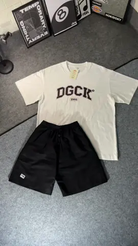 kapan lagii🤩#rekomendasi #outfitkekinian #bajukece #celanapendek #outfitpria 