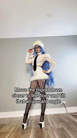 I’m just a smol bean irl, don’t let your dreams be dreams ☁️ #cosplayer #cosplay #heels #shortgirl #tallgirl 