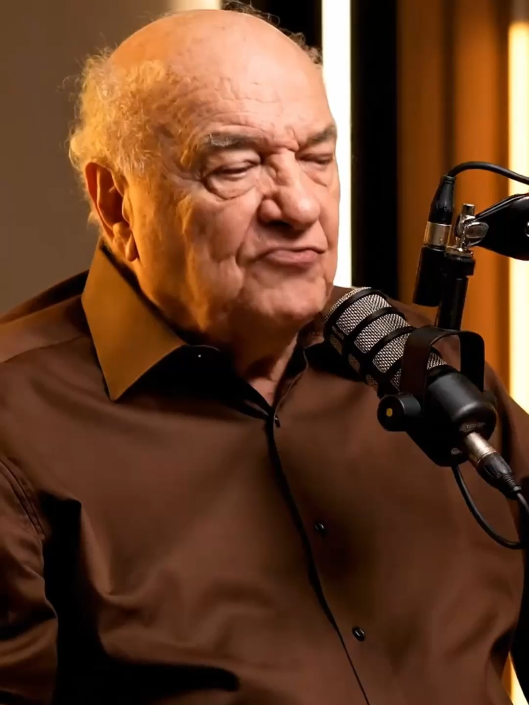 Você fala do seu vizinho mas gostaria de ser feliz como ele