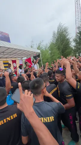 Bergoyang #marines #navy #fyp 