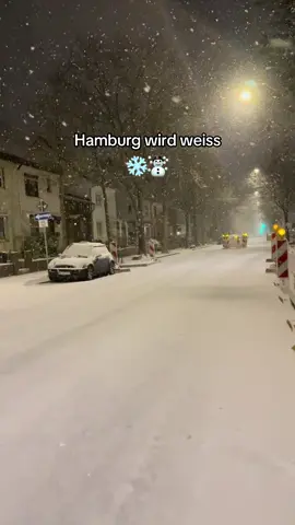 Damit hat wohl keiner gerechnet ☃️ #hamburg #winter #schnee #snow #weihnachten 