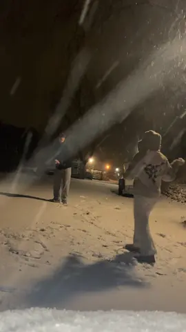 🤍☃️#fyp #couple #snow #winter #foruyou 