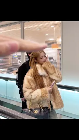 251123🦌🤍 #IVE #아이브 #REI #레이 #レイ