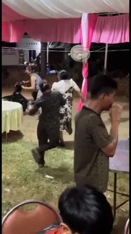 ស្រុកខ្មែរសប្បាយចឹង🙂 #cambodia🇰🇭 #editស្រុកខ្មែរ🇰🇭 #នាទីធ្លាក់like💔🙃 #celiboss7 