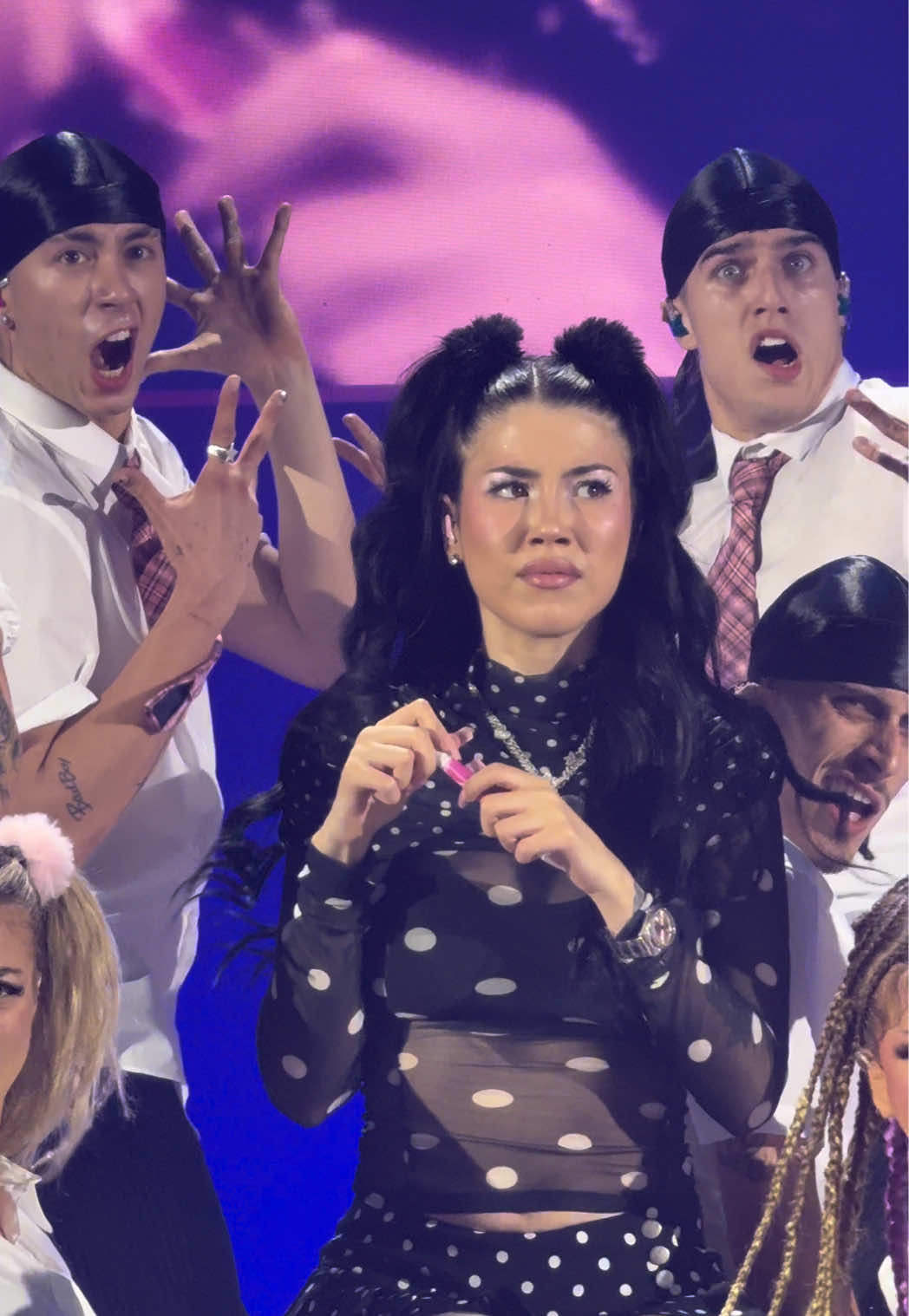 +♾️ aura // @ANNA // #anna #petitfoufou #annapepelive #trapvibes Forum Assago Milano