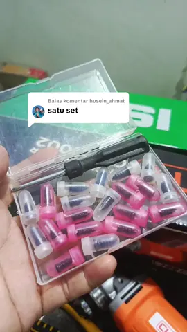 Membalas @husein_ahmat Sekrup Tambal Ban Tubeless Motor Mobil #alattambalbantubles #agansale #alattambalban #sekruptambalbantubless #tambaltubles 