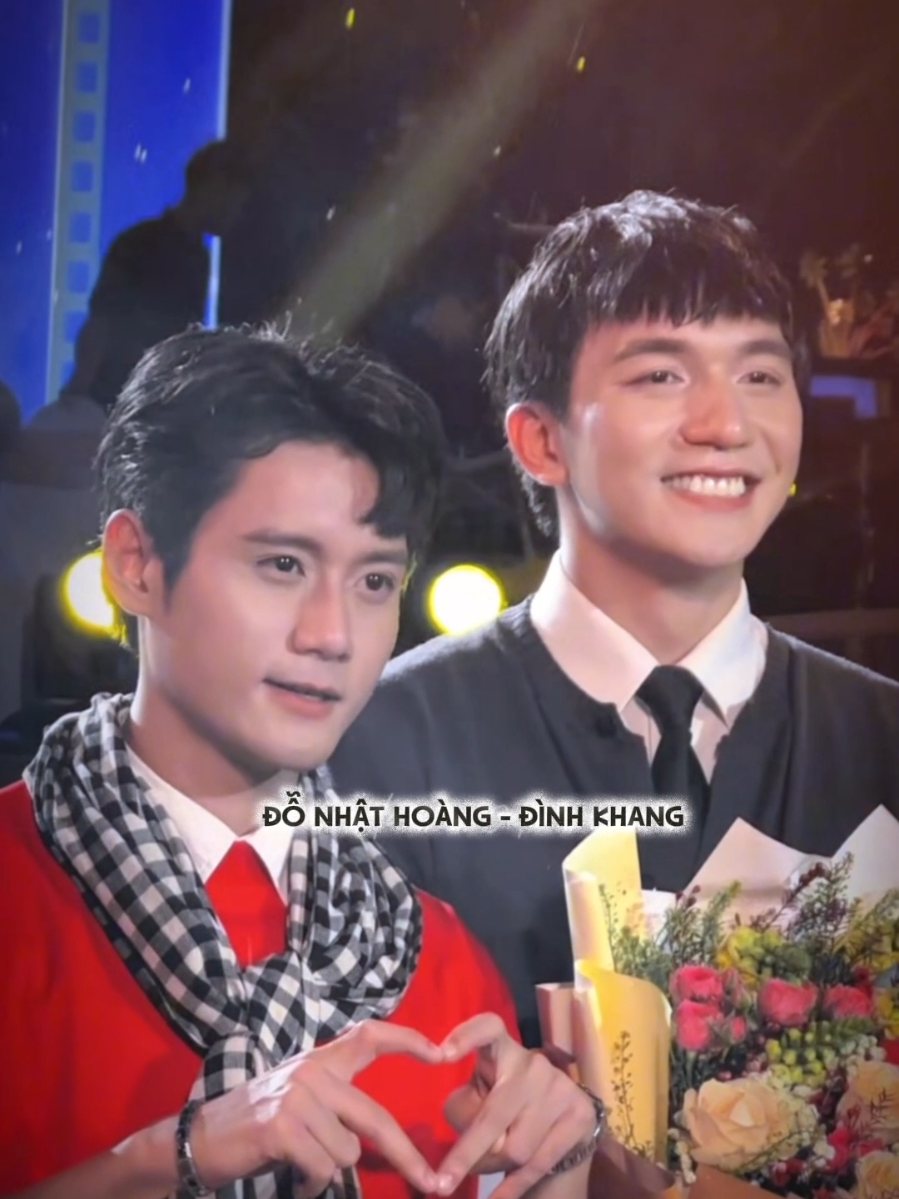 Nó thanh xuân vườn trường thế nào ấy... #muado #lienhoanphimvietnam #donhathoang #dinhkhang #xuhuong 